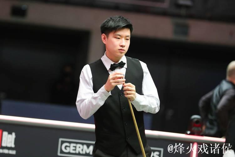 赵心童惜败马奎尔 止步斯诺克武汉公开赛32强