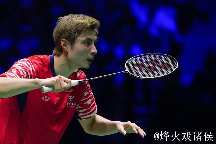 世界羽联总决赛:石宇奇两局完胜昆拉武特晋级决赛 世界羽联总决赛:石宇奇两局完胜昆拉武特晋级决赛